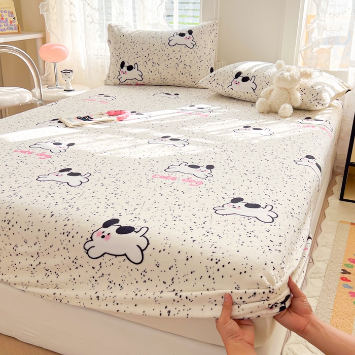 91家纺网 家纺一手货源 找家纺 吉象家纺 2024新款牛奶绒卡通印花单床笠 修狗