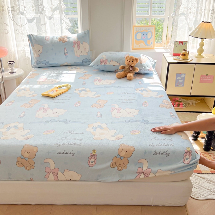 91家纺网 家纺一手货源 找家纺 吉象家纺 2024新款牛奶绒卡通印花单床笠 元气猫咪