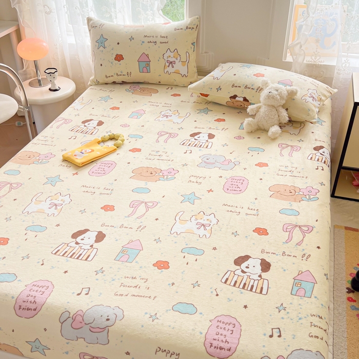 91家纺网 家纺一手货源 找家纺 吉象家纺 2024新款牛奶绒卡通印花单床笠 动物聚会趴