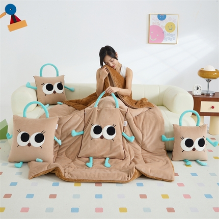 91家纺网 家纺一手货源 找家纺 （总）宝马家纺（原梦童画） 2024新款牛奶绒+北极绒毛巾绣大眼萌抱枕被旅行版