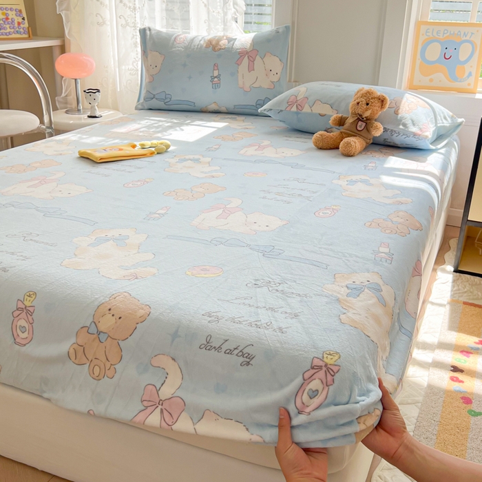 91家纺网 家纺一手货源 找家纺 吉象家纺 2024新款牛奶绒卡通印花单床笠 元气猫咪