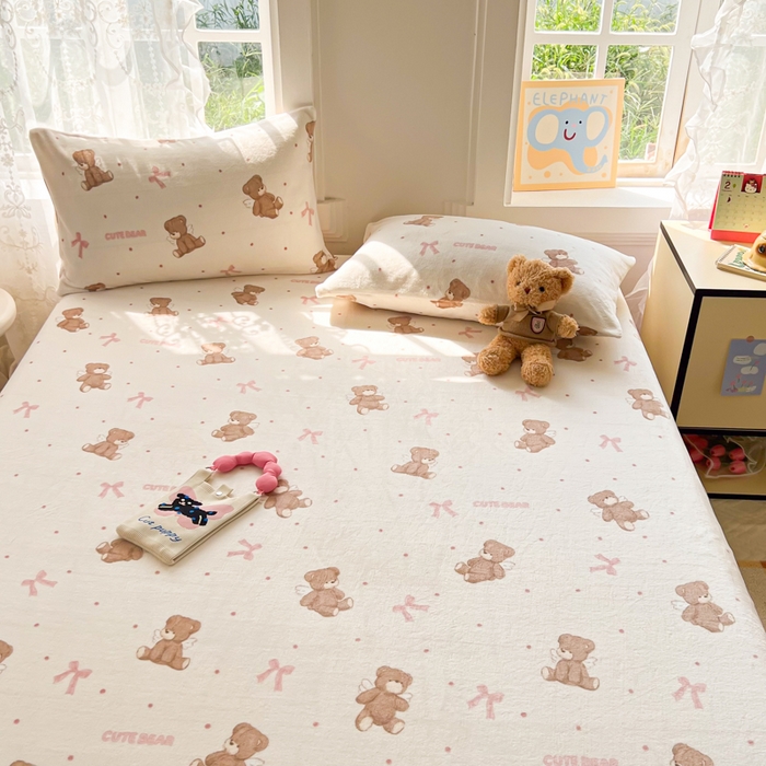 91家纺网 家纺一手货源 找家纺 吉象家纺 2024新款牛奶绒卡通印花单床笠 幸运熊