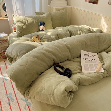 91家纺网 家纺一手货源 找家纺 （总）六巷胡同 2024新款INS韩国博主绗缝爱心四件套