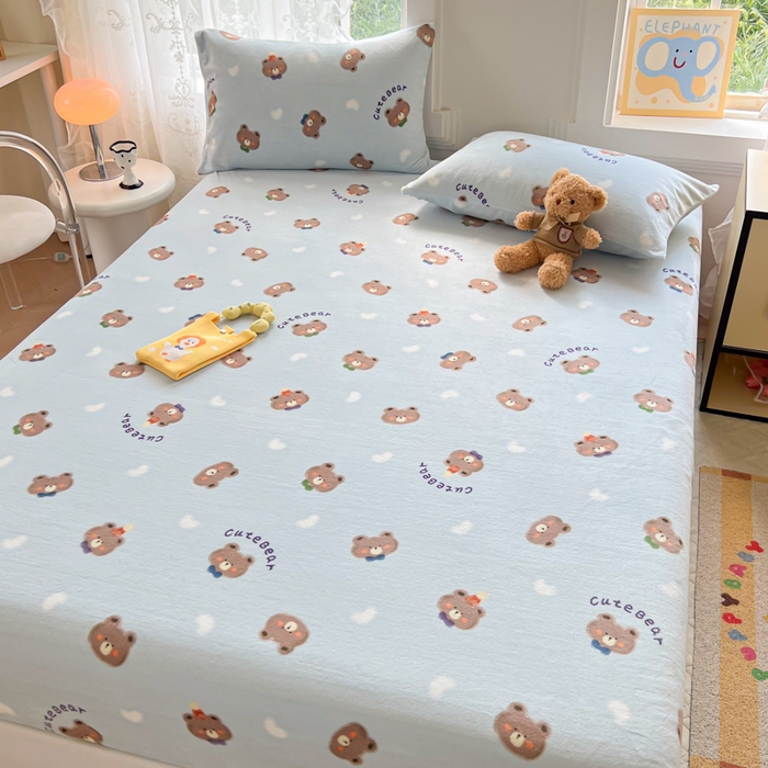 91家纺网 家纺一手货源 找家纺 吉象家纺 2024新款牛奶绒卡通印花单床笠 领带熊