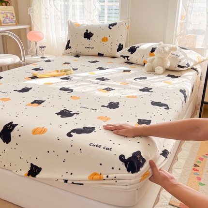 91家纺网 家纺一手货源 找家纺 吉象家纺 2024新款牛奶绒卡通印花单床笠 南瓜猫