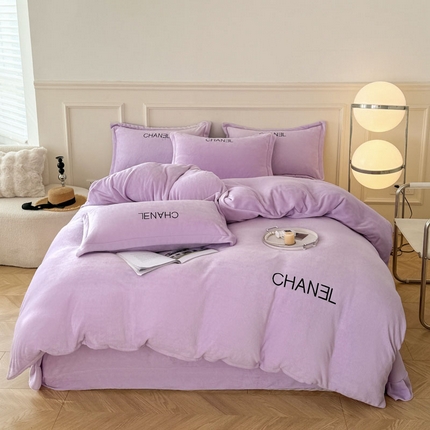 91家纺网 家纺一手货源 找家纺 仟网汇 2024新款刺绣双面牛奶绒四件套 紫色