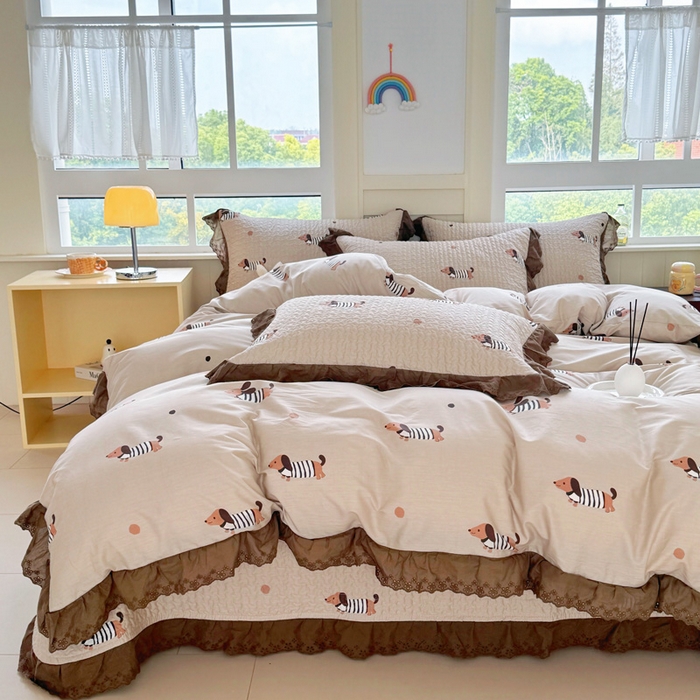 91家纺网 家纺一手货源 找家纺 添越 2024新款纯棉砂洗床盖腊肠狗