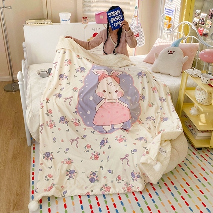 潮邦创意家居 2025新款印花大版羊羔绒球-BIBY KELY系列羊绒绒毯 碎花长耳兔