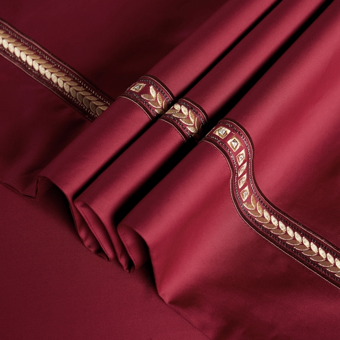 91家纺网 家纺一手货源 找家纺 缔缦 2024新款定织新布种S140系列刺绣拼角工艺四件套-威廉皇室 威廉皇室 酒红