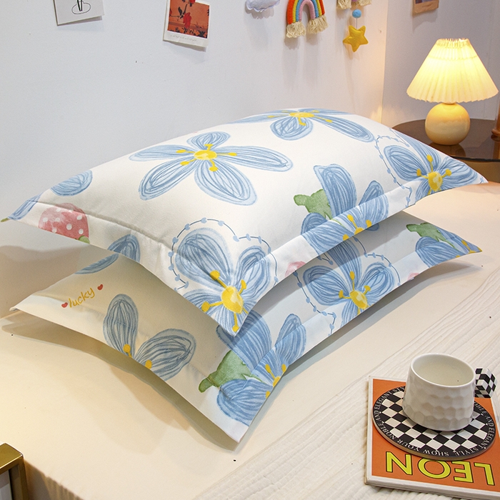 91家纺网 家纺一手货源 找家纺 芯宜佳 2024新款印花枕套 草莓花海