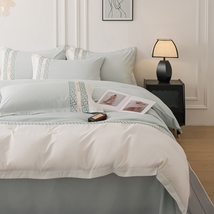 91家纺网 家纺一手货源 找家纺 布可家纺 2025新款时髦大牌高级感水洗磨毛刺绣四件套-帝奥 帝奥-冰川蓝