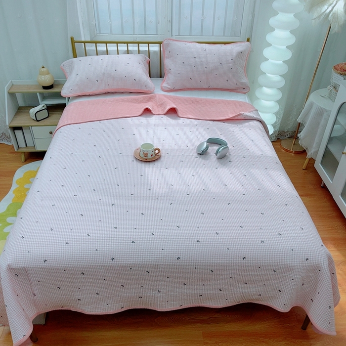 91家纺网 家纺一手货源 找家纺 2024新款棉加绒双面两用四季款床盖三件套 粉蝶