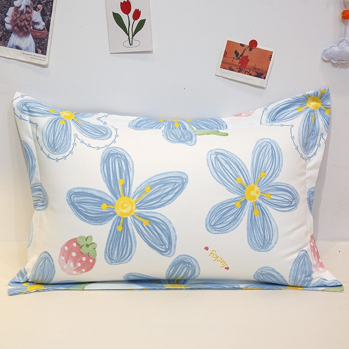 91家纺网 家纺一手货源 找家纺 芯宜佳 2024新款印花枕套 草莓花海