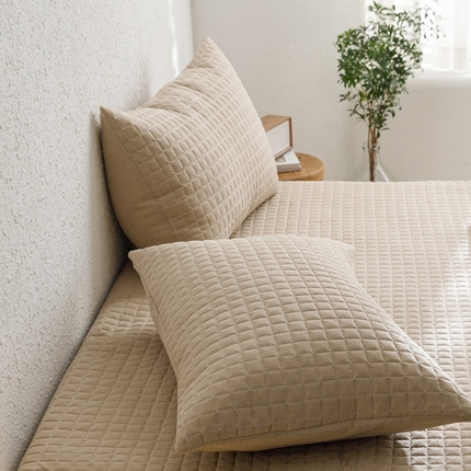 91家纺网 家纺一手货源 找家纺 忘忧草 2024新款全棉色织水洗棉夹棉枕套-格韵 格韵-卡其