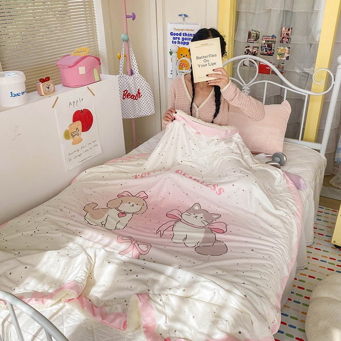 91家纺网 家纺一手货源 找家纺 潮邦创意家居 2025新款印花大版羊羔绒球-BIBY KELY系列羊绒绒毯 可爱小公主