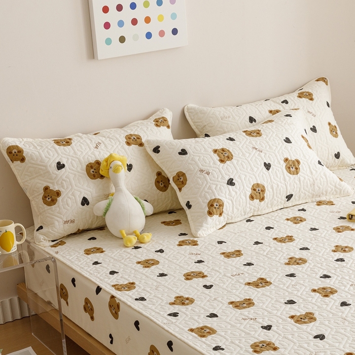 91家纺网 家纺一手货源 找家纺 2024新款全棉夹棉枕套-印花类 熊圆圆