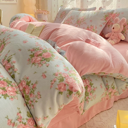 91家纺网 家纺一手货源 找家纺 （总）女子家纺 2024新款加厚保暖高克重牛奶绒床裙四件套