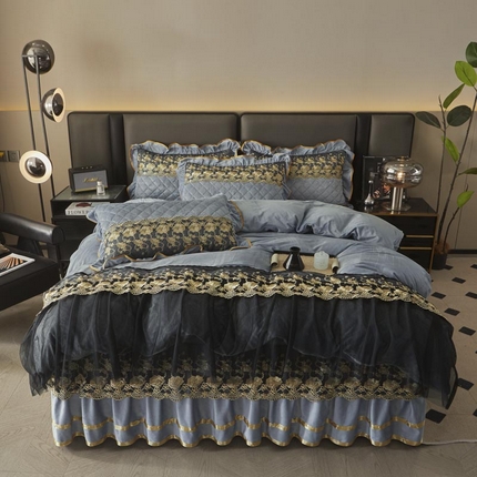 91家纺网 家纺一手货源 找家纺 （总）恋尚 2024新款水晶绒保暖夹棉蕾丝花边床裙四件套--鎏金岁月
