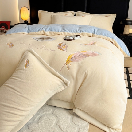 灰鲸 2025新款A类母婴级牛奶绒刺绣套件-邂逅系列 邂逅-奶昔白+天空蓝