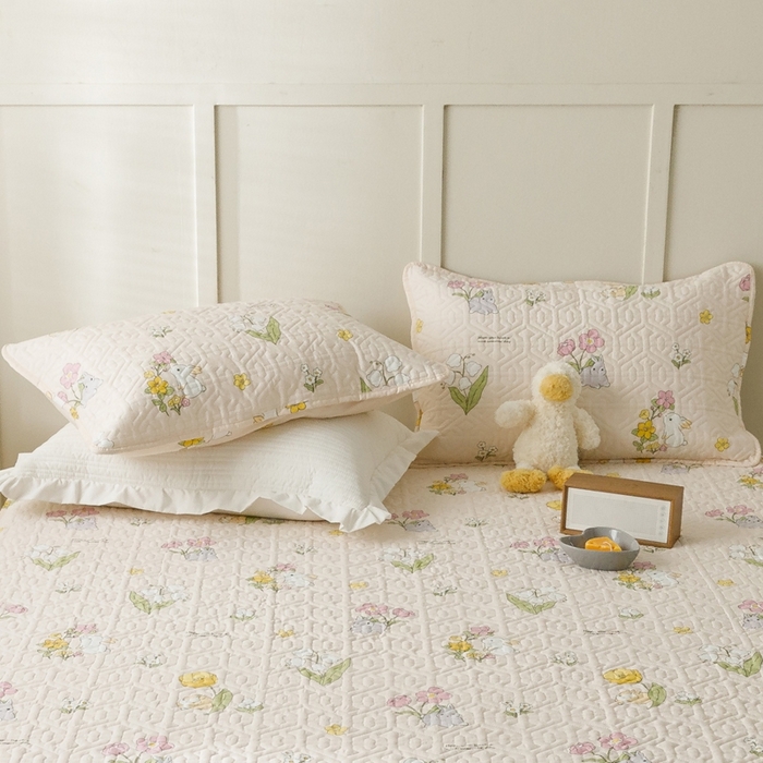 91家纺网 家纺一手货源 找家纺 2024新款全棉夹棉枕套-印花类 园林兔-玉