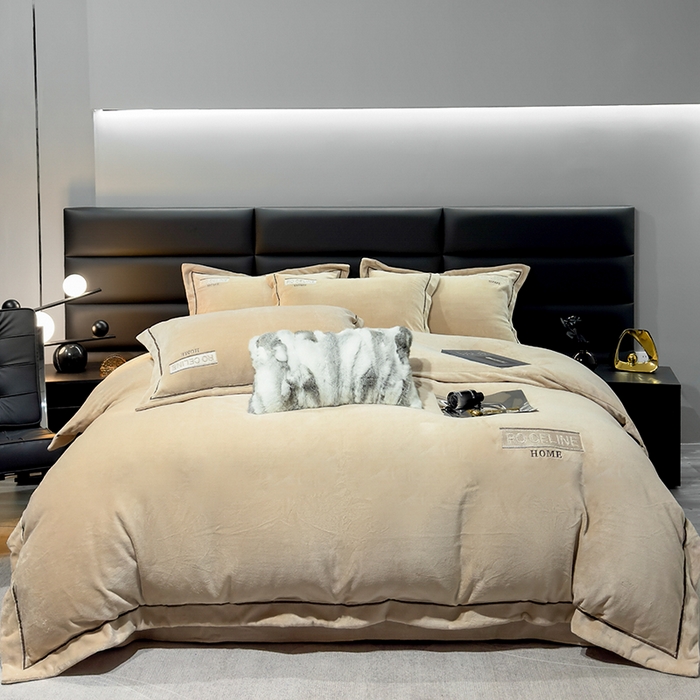 91家纺网 家纺一手货源 找家纺 2024新款轻奢小香风刺绣全消光A类高克重牛奶绒四件套-赛琳 卡其