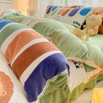 91家纺网 家纺一手货源 找家纺 （总）女子家纺 2024新款加厚保暖高克重牛奶绒床裙四件套