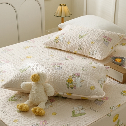 91家纺网 家纺一手货源 找家纺 2024新款全棉夹棉枕套-印花类 园林兔-玉