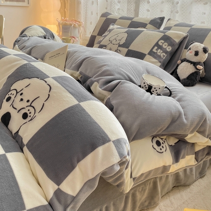 91家纺网 家纺一手货源 找家纺 （总）女子家纺 2024新款加厚保暖高克重牛奶绒床裙四件套