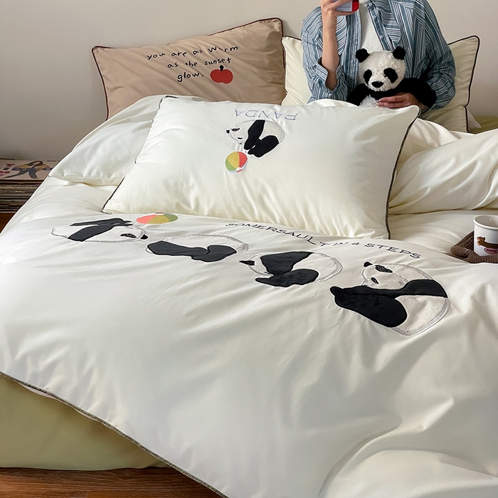 91家纺网 家纺一手货源 找家纺 圆岛家纺 2024秋冬全棉磨毛刺绣贴布绣卡通四件套 熊猫滚滚