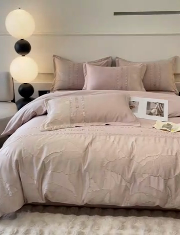 91家纺网 家纺一手货源 找家纺 2024新款拼接浮雕刺绣全棉纯棉加厚陶瓷生态磨毛四件套-茱莉叶 粉色