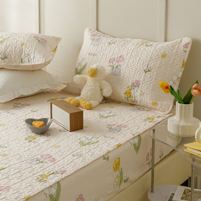 91家纺网 家纺一手货源 找家纺 2024新款全棉夹棉枕套-印花类 园林兔-玉