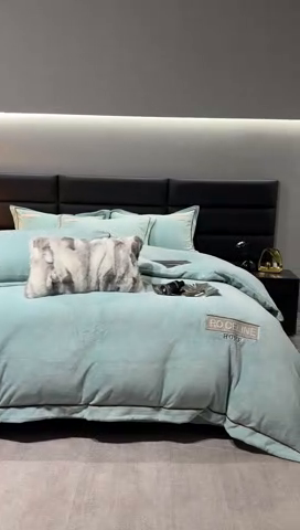 91家纺网 家纺一手货源 找家纺 2024新款轻奢小香风刺绣全消光A类高克重牛奶绒四件套-赛琳 水绿