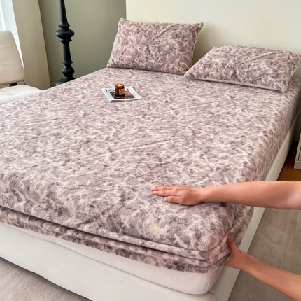 91家纺网 家纺一手货源 找家纺 （总）子曰 2024新款加厚波尔羊绒床笠床褥子床护垫保护套