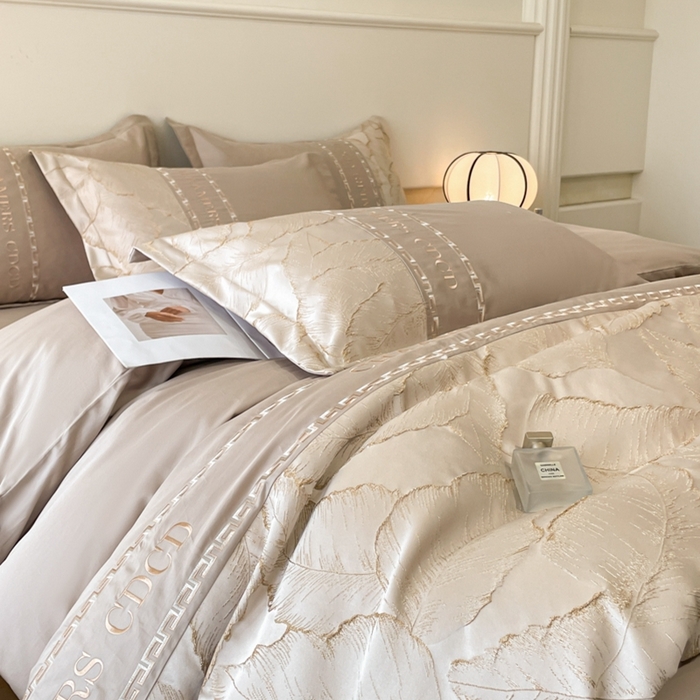 91家纺网 家纺一手货源 找家纺 2024新款拼接浮雕刺绣全棉纯棉加厚陶瓷生态磨毛四件套-茱莉叶 香槟金