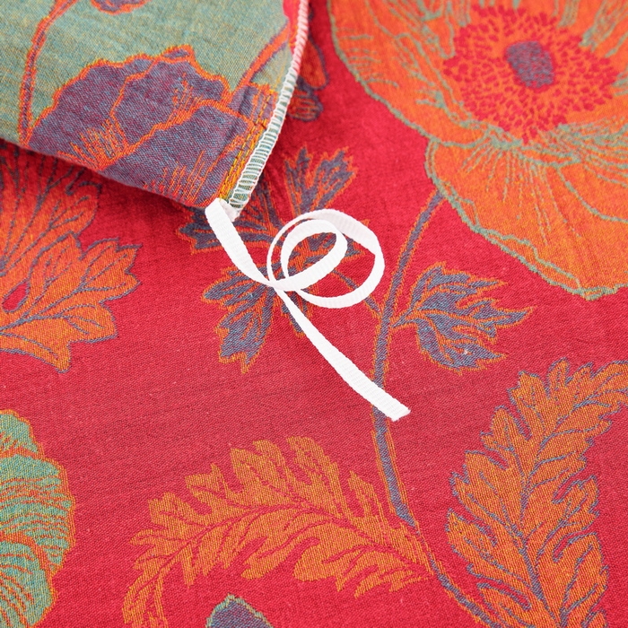 91家纺网 家纺一手货源 找家纺 鲁爱 2025新款全棉色织双层纱纽扣款四件套 虞美人-红