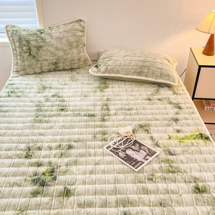 91家纺网 家纺一手货源 找家纺 琪格格纺织 2024新款加厚320克兔毛绒全包床笠 兔毛绒床笠-翡翠绿