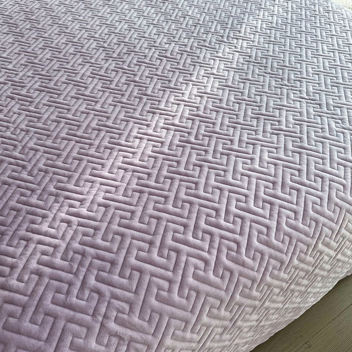 91家纺网 家纺一手货源 找家纺 恋绒家纺 2025新款高克重240克宝宝绒床盖一面绒一面棉床罩 优雅紫