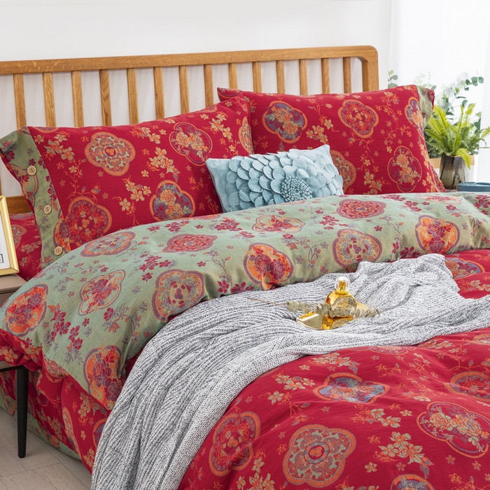 91家纺网 家纺一手货源 找家纺 鲁爱 2025新款全棉色织双层纱纽扣款四件套 金玉满堂-红