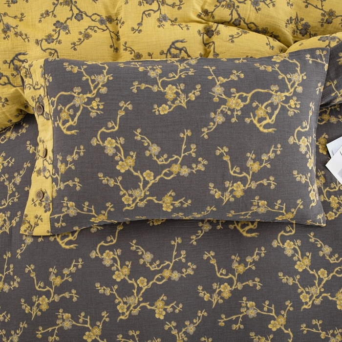 91家纺网 家纺一手货源 找家纺 鲁爱 2025新款全棉色织双层纱纽扣款四件套 梅醉春秋-黑金