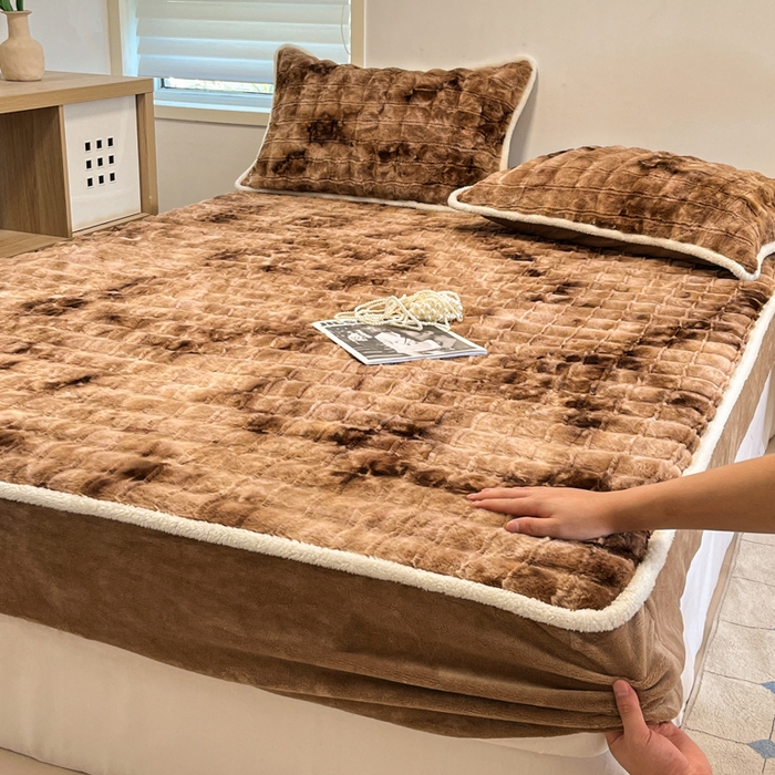 91家纺网 家纺一手货源 找家纺 琪格格纺织 2024新款加厚320克兔毛绒全包床笠 兔毛绒床笠-渐变棕