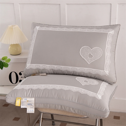 91家纺网 家纺一手货源 找家纺 （总）仁宇枕业 2024新款蕾丝亲肤心相印舒适枕头枕芯一对装不易塌陷单双人一只 48*74