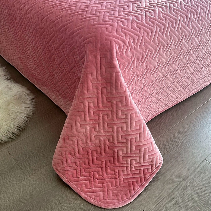 91家纺网 家纺一手货源 找家纺 恋绒家纺 2025新款高克重240克宝宝绒床盖一面绒一面棉床罩 玛瑙粉