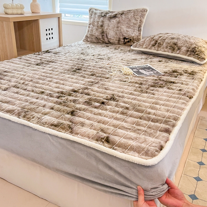 91家纺网 家纺一手货源 找家纺 琪格格纺织 2024新款加厚320克兔毛绒全包床笠 兔毛绒床笠-月石灰