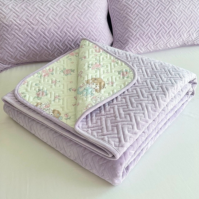 91家纺网 家纺一手货源 找家纺 恋绒家纺 2025新款高克重240克宝宝绒床盖一面绒一面棉床罩 优雅紫