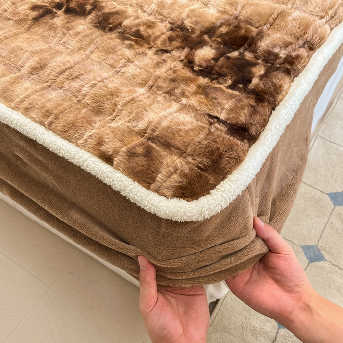 91家纺网 家纺一手货源 找家纺 琪格格纺织 2024新款加厚320克兔毛绒全包床笠 兔毛绒床笠-渐变棕