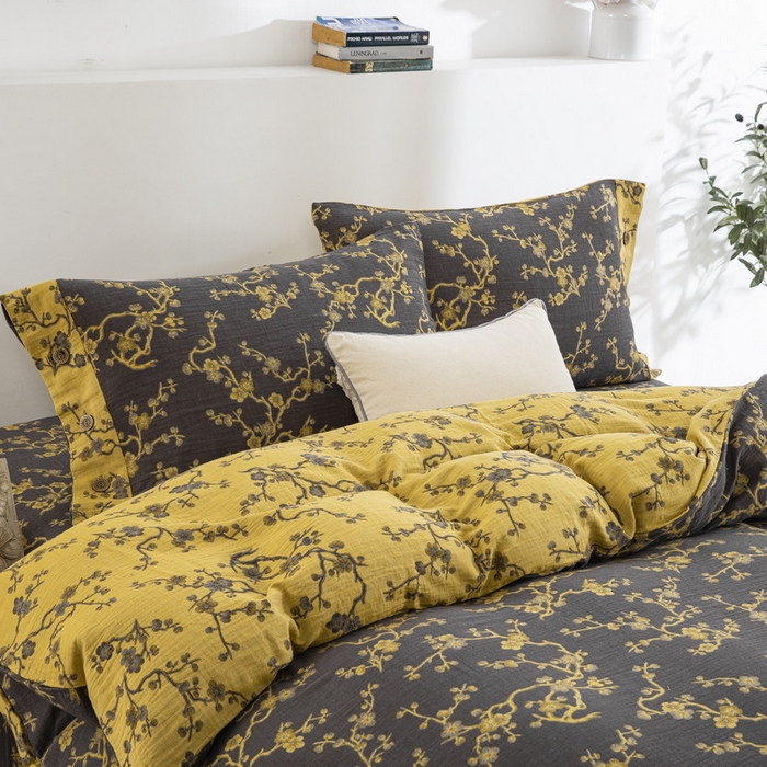 91家纺网 家纺一手货源 找家纺 鲁爱 2025新款全棉色织双层纱纽扣款四件套 梅醉春秋-黑金