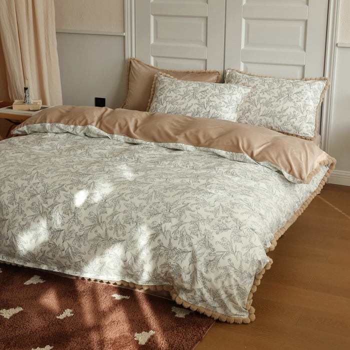 91家纺网 家纺一手货源 找家纺 棉眠 2024新款棉加绒毛球款四件套第二批 秋日风铃（棉加绒）