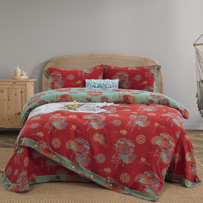 91家纺网 家纺一手货源 找家纺 鲁爱 2025新款全棉色织双层纱纽扣款四件套 荷塘月色