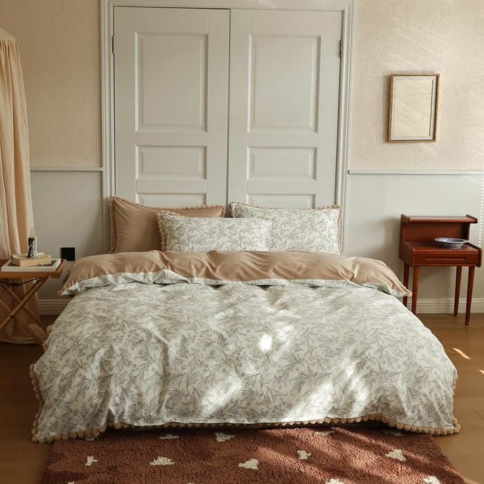 91家纺网 家纺一手货源 找家纺 棉眠 2024新款棉加绒毛球款四件套第二批 秋日风铃（棉加绒）