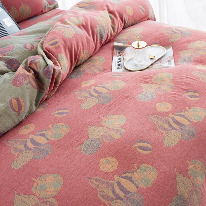 91家纺网 家纺一手货源 找家纺 鲁爱 2025新款全棉色织双层纱纽扣款四件套 子孙满堂-粉